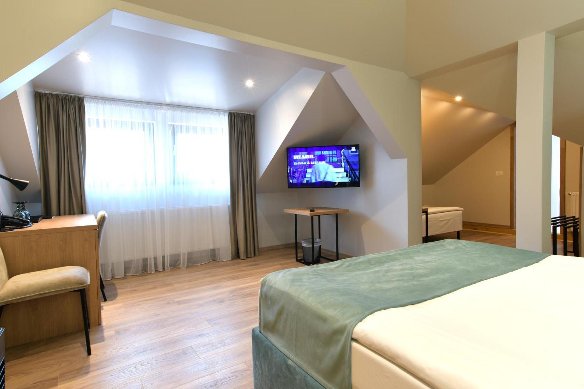 Prinz Gregor Hotel Брашов Екстериор снимка